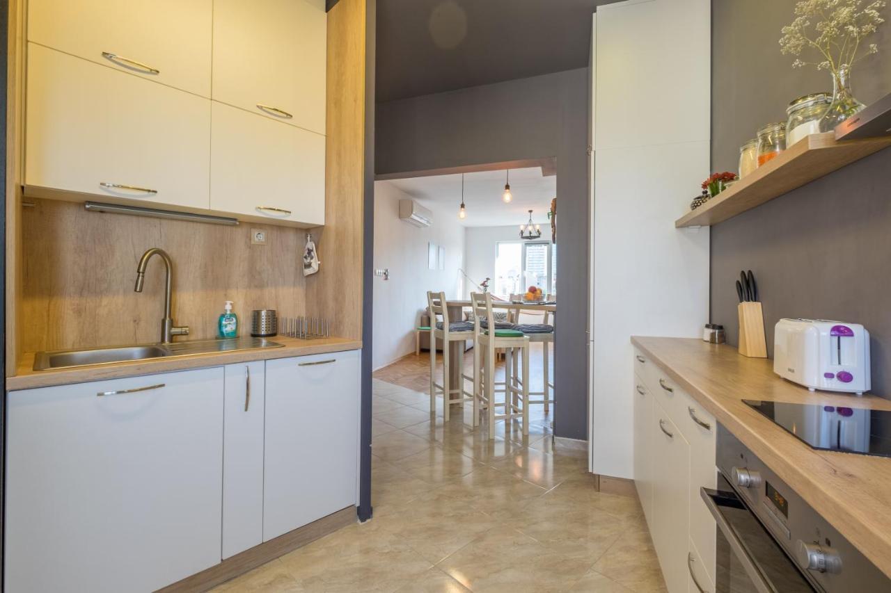 סופיה Artistic & Spacious 2Bd Central Apt By Flat Mаnager מראה חיצוני תמונה